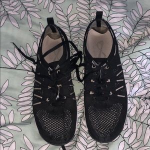 black nfinity flytes